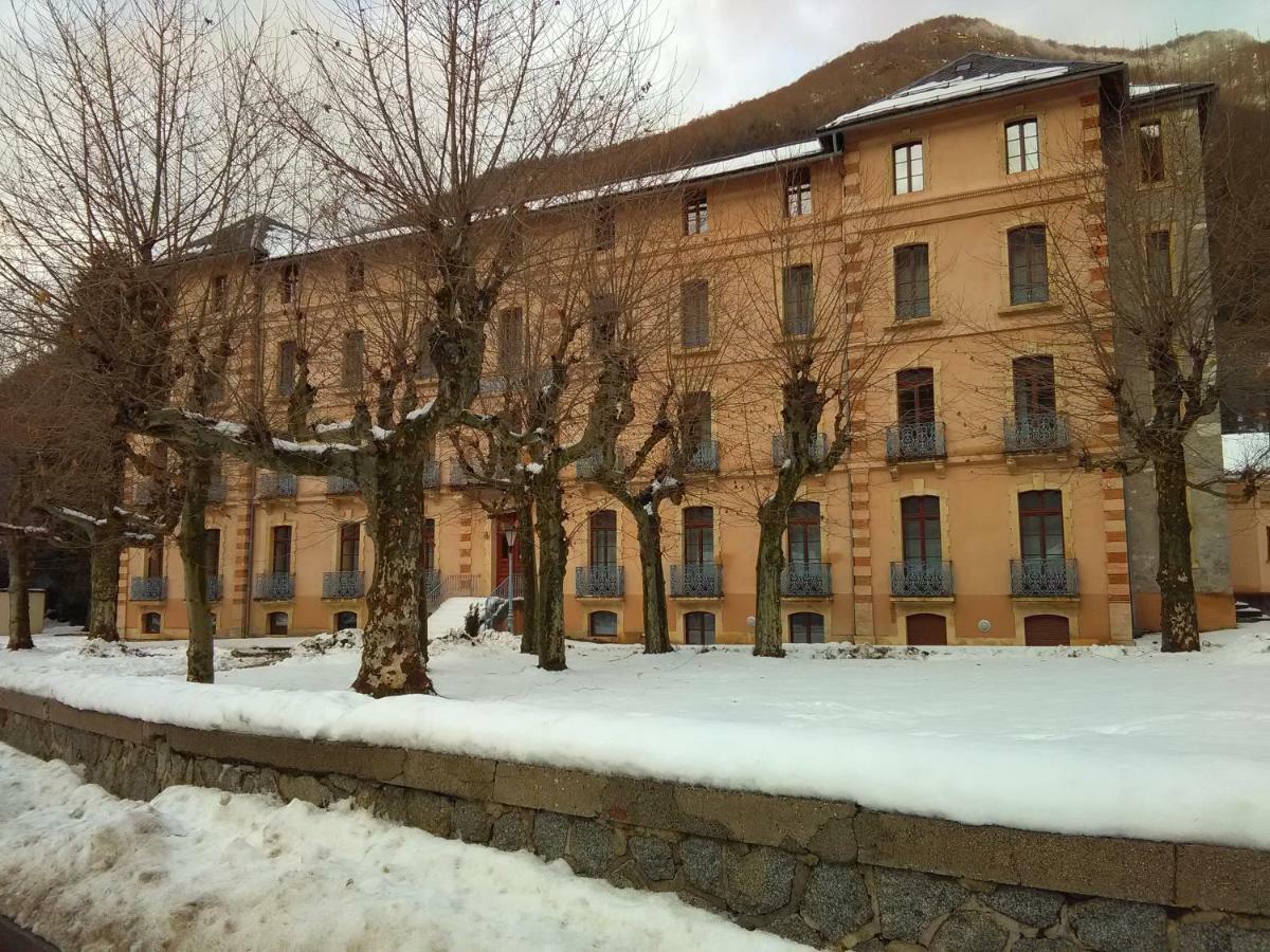 A La Montagne